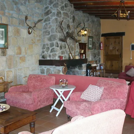 La Quinta De Los Enebrales 3*